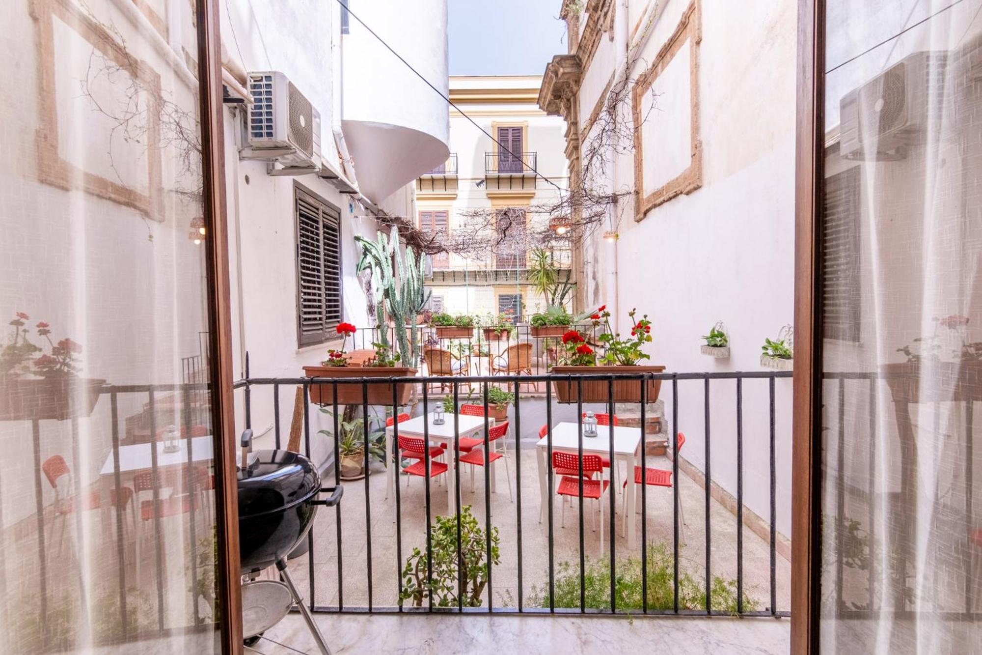 باليرمو Palazzo Del Bono Suites المظهر الخارجي الصورة